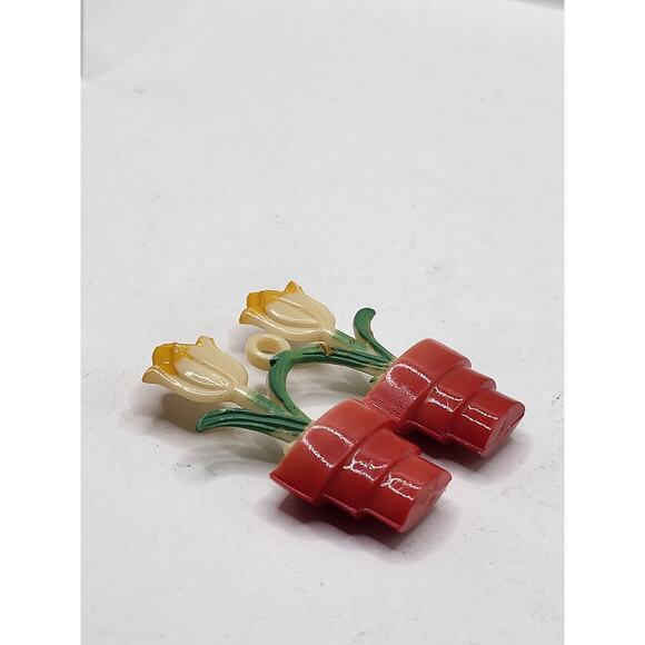 Vintage Tulip Flowerpot Pendant Charm Yellow Flowers Retro Plastic 1.5 Inch - Picture 2 of 4
